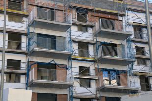 El preu dels habitatges nous a comarques gironines puja un 15% de mitjana el darrer any