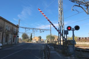 El pas a nivell de Flaçà desapareixerà d'aquí a quatre anys