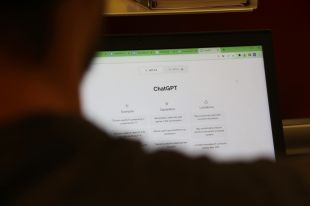 La UE tanca un acord per regular la intel·ligència artificial