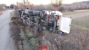 Bolca un camió amb 25.000 litres de gas liquat inflamable a Fontanals de Cerdanya