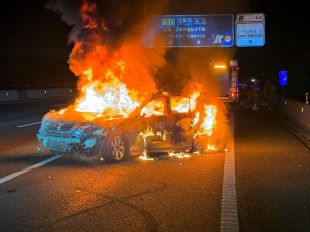 Detenen un conductor begut i drogat per envestir un altre cotxe i fer-lo incendiar a l'AP-7