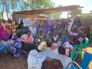 Una ONG de Salt impulsa un projecte per repartir calces menstruals a Guinea Equatorial