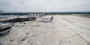 L'aeroport de Girona supera els 750.000 passatgers el primer semestre de l'any i segueix creixent