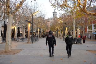 Un detingut a Olot acusat de dos robatoris amb violència i intimidació