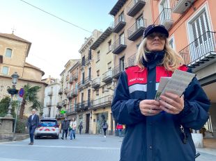 Olot incorpora una agent cívica per evitar conflictes al carrer