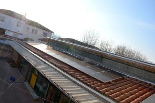 Entra en funcionament la primera comunitat energètica d'Olot