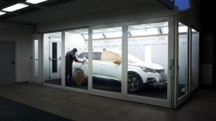 Roberlo inverteix 2 MEUR en un centre de formació per pintar carrosseries a la seu de Riudellots