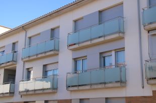 La Sareb comença a vendre els pisos del bloc de Sant Julià de Ramis després de signar sis lloguers socials