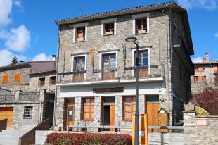 L'alcaldessa de Campelles: ''Tenim aigua, però hem de tancar-la i detectar si hi ha fuites''