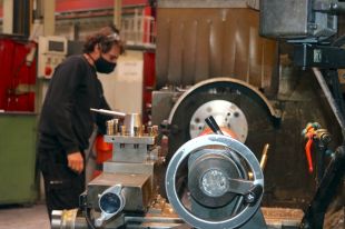 La patronal del metall obrirà una escola-taller a Girona per fer formacions a mida de les empreses