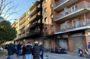 L'autor d'amputar una mà amb un matxet a Girona també hauria cremat setze contenidors en una nit
