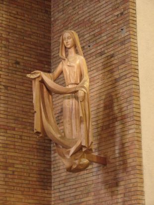 Tres escultures de la parròquia de Sant Josep de Girona recuperen l'aspecte original 