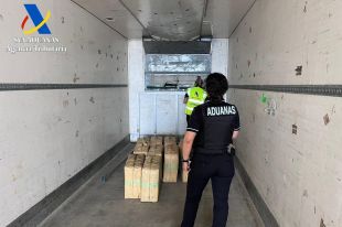 Intervenen 848 kg d'haixix en dues operacions contra el narcotràfic a Figueres i Badalona