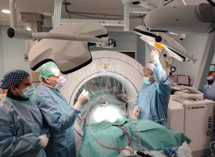 El Trueta adquireix un TAC intraoperatori que ofereix imatges 3D i en temps real al quiròfan