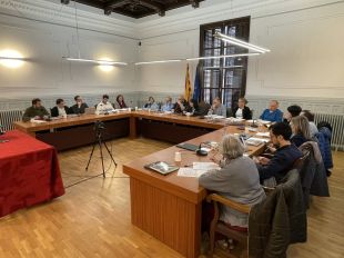 Ripoll aprova una moció perquè no es facin actes de campanya del 12-M per la festa major