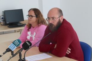 Famílies de Lloret de Mar denuncien una dècada de saturació a les aules