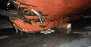 Desactivada l'alerta CAMCAT pel pesquer enfonsat al port de Sant Feliu de Guíxols 