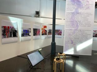 Una exposició a Figueres i Girona mostra com es va ''blanquejar'' el franquisme amb el turisme