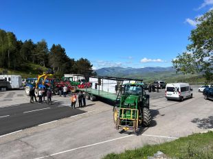 Els pagesos del Ripollès i el Vallespir tallen el Coll d'Ares per reclamar ''solucions i no pedaços''