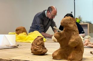 Creen un taller d'arts escèniques per a joves amb trastorn de conducta alimentària a Salt