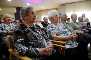 Un festival porta el cinema a les residències de gent gran del Ripollès