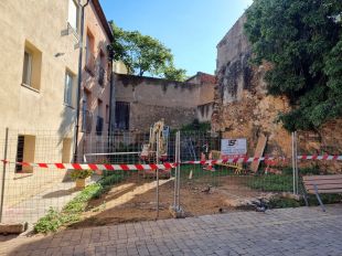 Calonge comença les obres per crear una placeta entre els carrers Hospital i Anselm Clavé