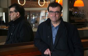 L'escriptor gironí Javier Cercas ocuparà la cadira del difunt Javier Marías a la RAE