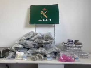 Detingut un conductor a la Jonquera carregat amb haixix, èxtasi i marihuana