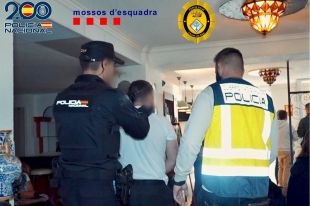 Clausuren un hotel de Lloret de Mar on s'exercia la prostitució i es venia droga
