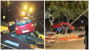 Un conductor begut s'encasta amb el cotxe contra el fanal d'una rotonda a Castelló d'Empúries