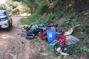 Dos denunciats per un abocament il·legal en un bosc de Bescanó