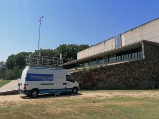 Girona mesura els contaminants atmosfèrics a l’exterior del pavelló de Fontajau