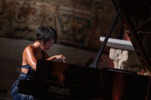 La pianista Yuja Wang clou el Festival Castell de Peralada amb un concert d'excel·lència