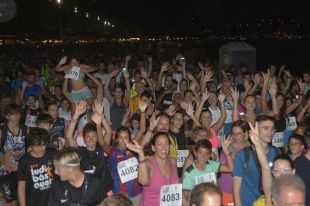 La Caminada Popular Nit de Sant Bonós aporta un miler d'euros a Blanes Solidari