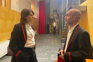 Una dona portant un gegant per primer cop a la història inicia avui les festes del Tura