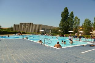 25 expulsats de la piscina de Figueres per baralles, consum de droga o alcohol i manca de respecte