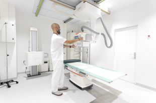 L'Hospital de Palamós estrena un nou equip de radiologia digital