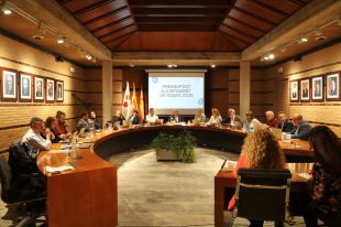 L'Ajuntament de Roses claudica davant d'una entitat espanyolista arran d'un recurs judicial