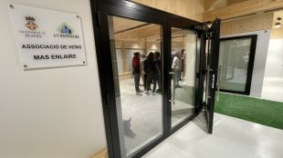 Blanes inaugura el nou local social de Mas Enlaire que ha costat 430.000 euros