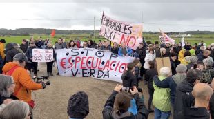 Unes 300 persones s’oposen al macroparc fotovoltaic entre Navata i Lladó