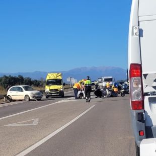 Mor la passatgera d'una moto en un xoc amb un turisme a Siurana