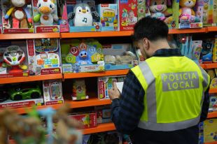 La Policia Municipal de Girona engega l’11a edició de la campanya ''Joguina segura''