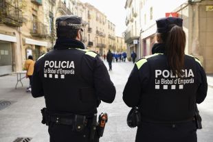 Dos detinguts a la Bisbal per un robatori i per trencar una ordre d’allunyament a l’exparella