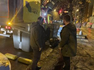 Salellas supervisa sobre el terreny la recollida de residus a Girona