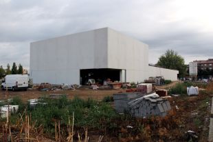 El Parlament aprova construir una comissaria a la Jonquera i fer una de nova a Salt