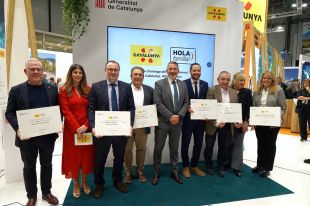Empresa i Treball crea el distintiu 'HOLA família!' per als municipis turístics