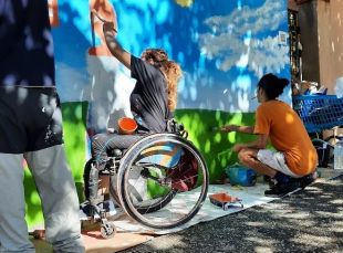 Girona amplia el 'Treball als barris' a tres zones més i donarà feina a 370 persones