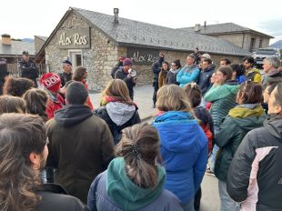 Mig centenar de concentrats a Puigcerdà contra l'especulació del lloguer d'habitatges