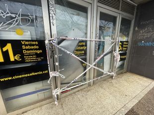 Detecten signes d'ocupació a l'interior de l'antic cinema Albèniz de Girona