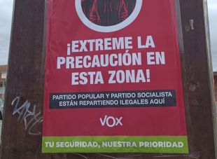 Blanes denuncia VOX a l'Oficina d'Igualtat de Tracte pels cartells penjats al municipi
